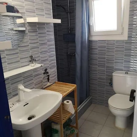 Apartment T3 De 65 M2 Terrasse Jardin A 300 M De La